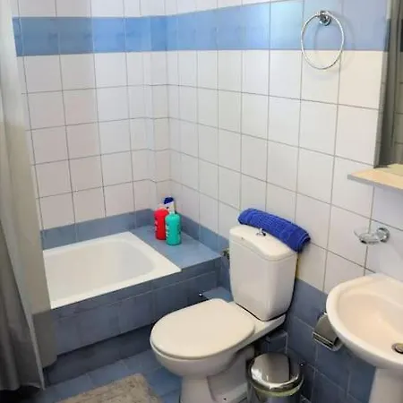 Apartment Family-friendly Near The Sea.
