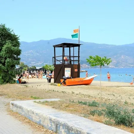 Apartment Family-friendly Near The Sea. Dhimini
